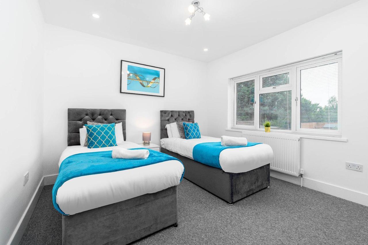 5 Bedroom House - 10 Guests - Multiple Off Street Parking - Garden - Smart Tv - Wifi - Contractors - Families - Groups Birmingham Eksteriør bilde